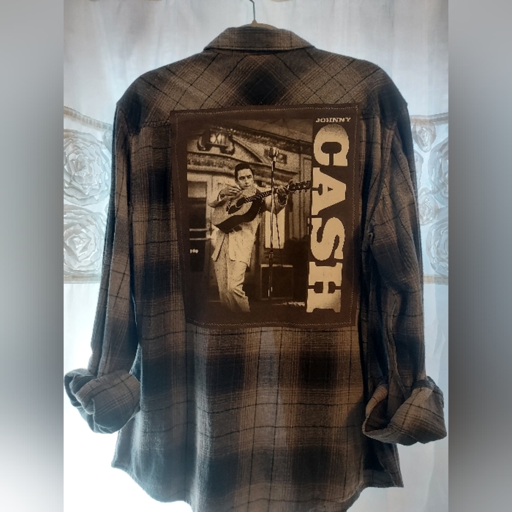 JOHNNY CASH SZ L UNISEX UPCYCLED FLANNEL